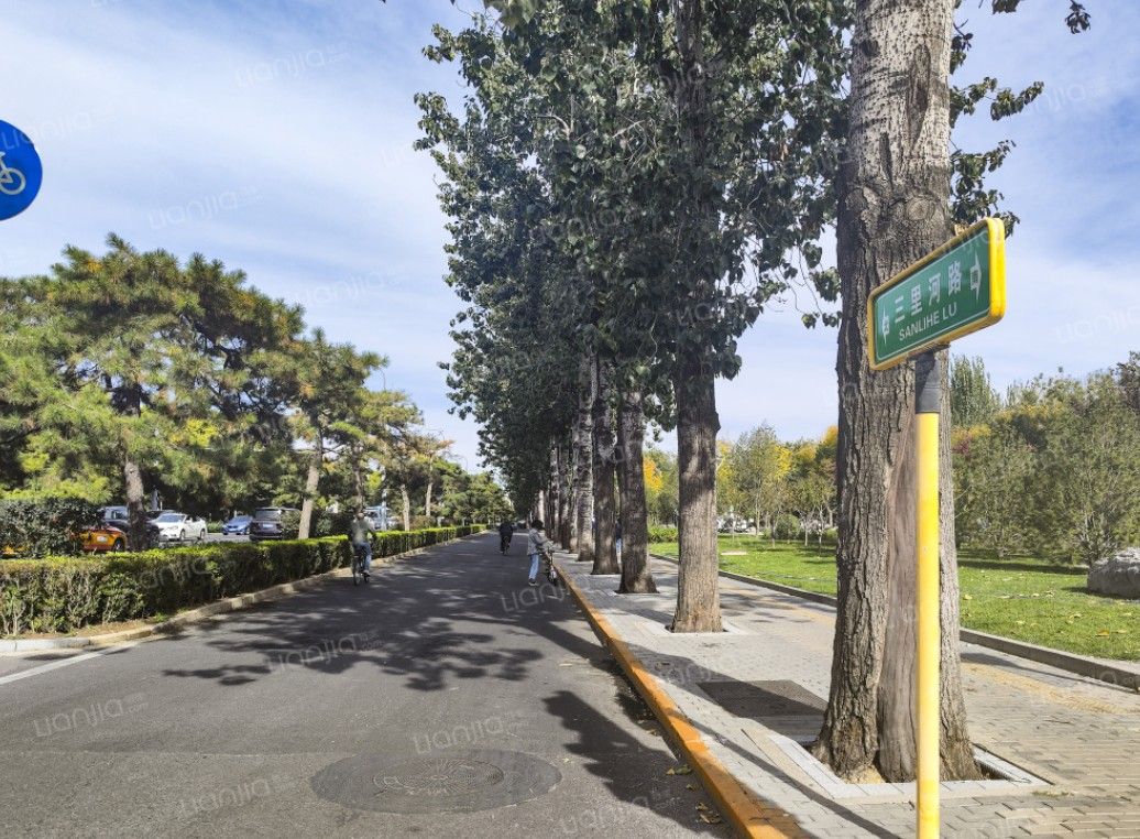 巴黎公寓2单元203室