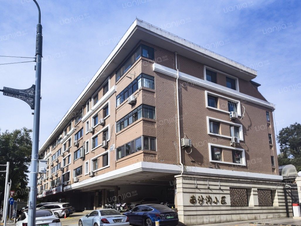 巴黎公寓2单元203室